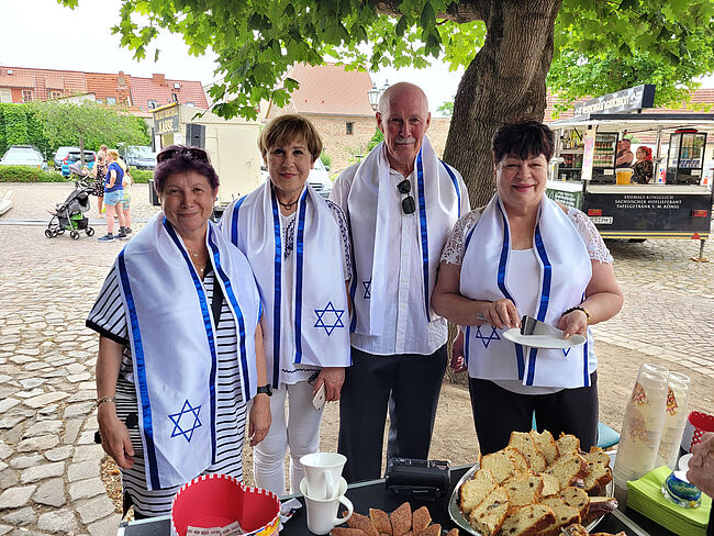 Picknick mit Schmus vor dem Museum Wolmirstedt