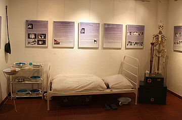 Blick in die Ausstellung zum Wolmirstedter Krankenhaus